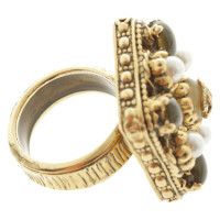 Chanel Goldfarbener Ring