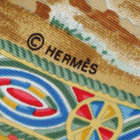 Hermès Silk scarf with pattern