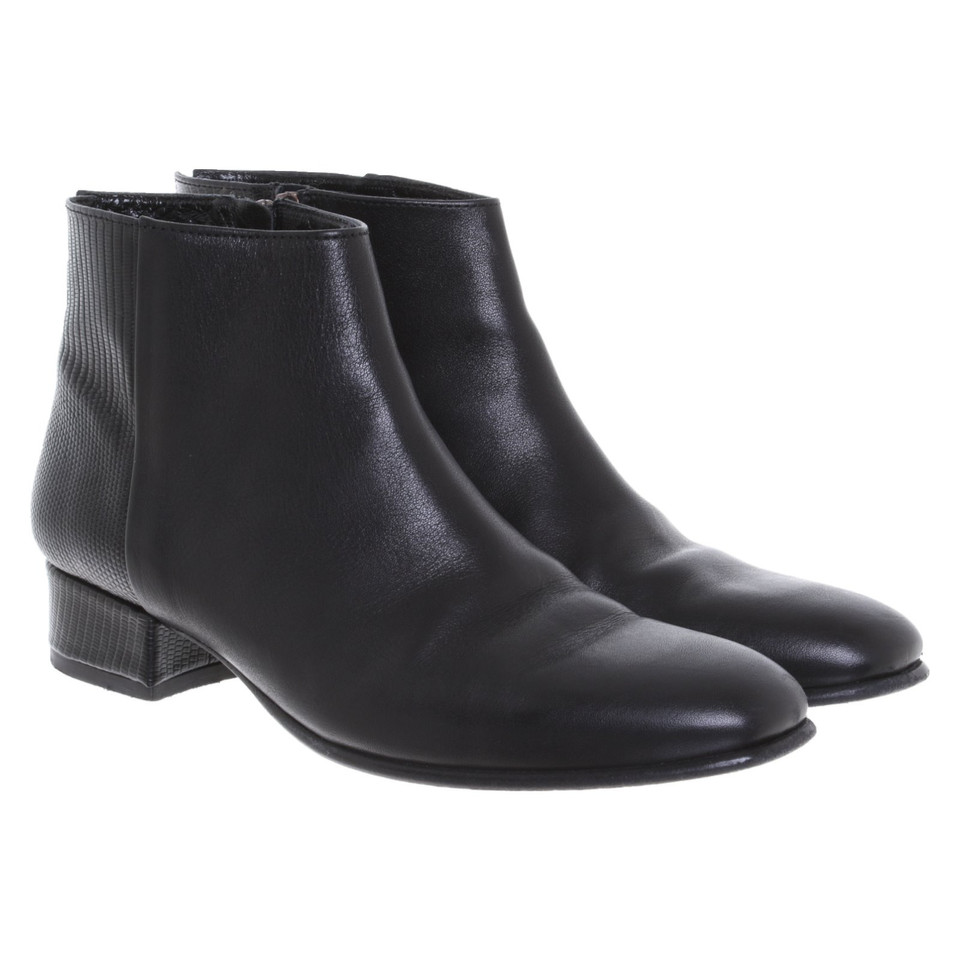 Fred De La Bretoniere Ankle boots Leather in Black