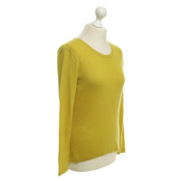 Loro Piana Cashmere pullover in yellow