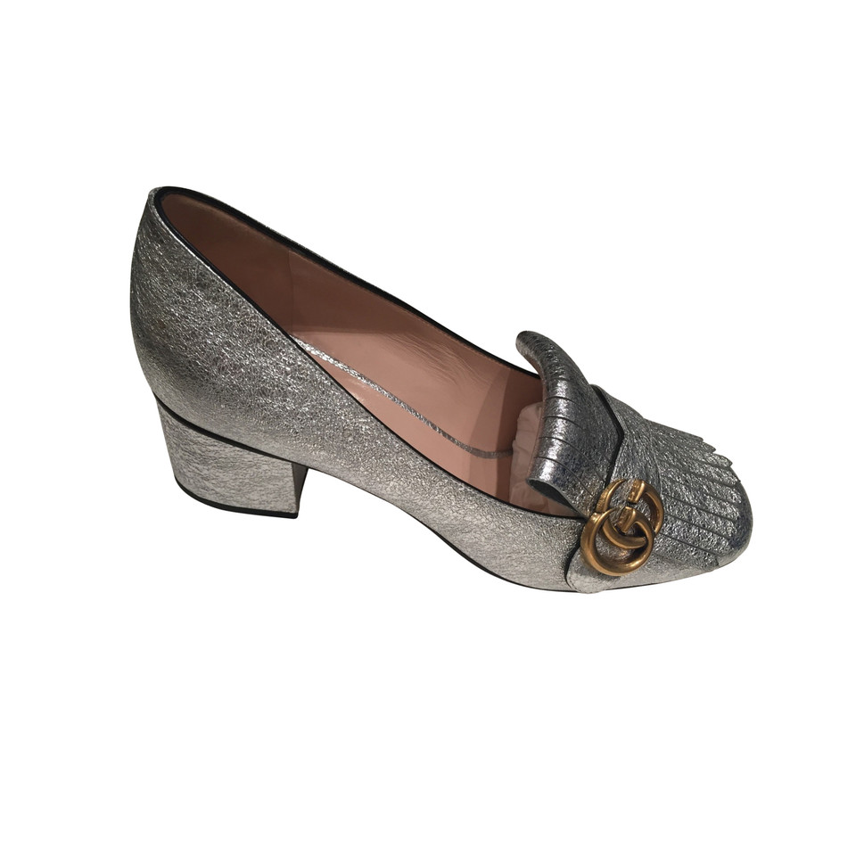 Gucci pumps met tab haver