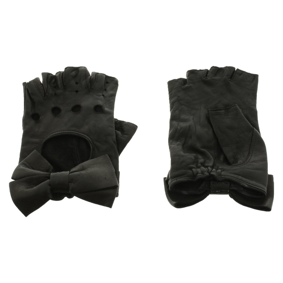 Valentino Garavani Gloves Leather in Black