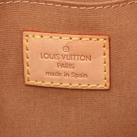 Louis Vuitton "D6a23b8e Maple Drive"