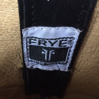 Frye Boots in the cowboy look