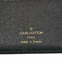 Louis Vuitton Card case made of taiga leather