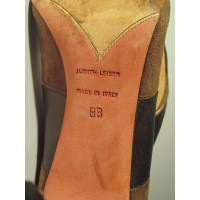 Judith Leiber Leather pumps. Value EUR 750