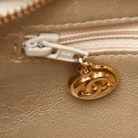 Chanel Medallion aus Leder in Gold