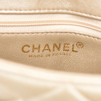 Chanel Medallion in Pelle in Oro