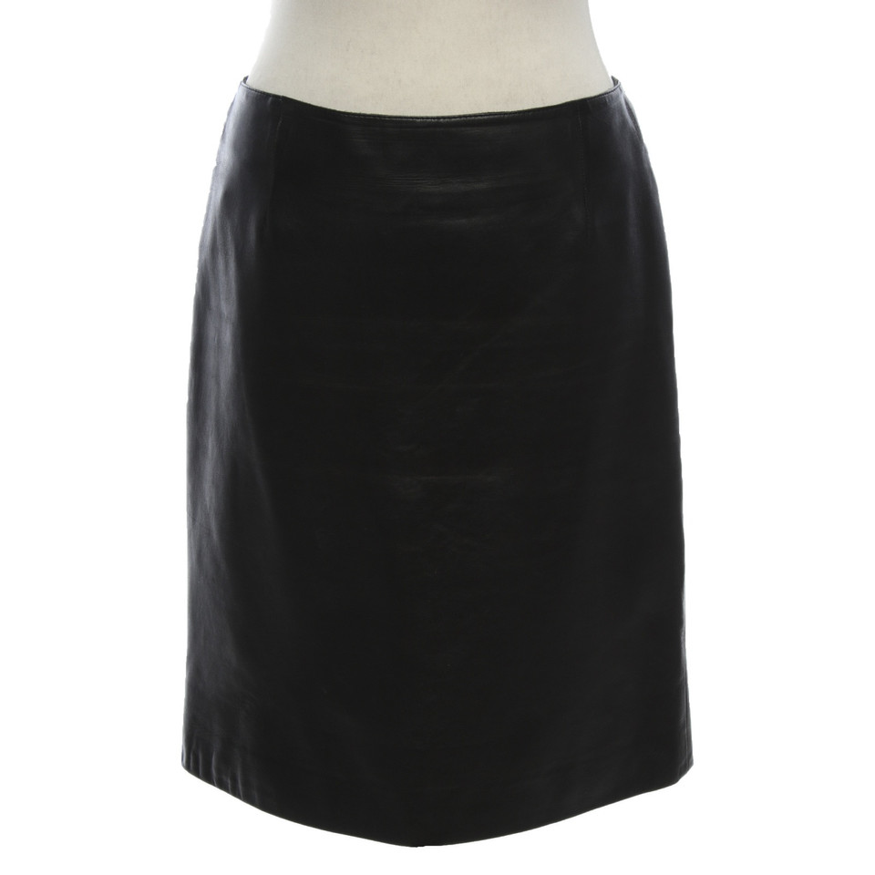 Prada Skirt Leather in Black