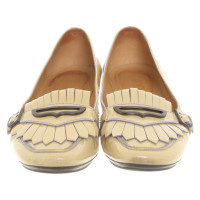 Tod's Slippers/Ballerina's Lakleer in Beige