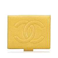Chanel Portemonnaie in Gelb