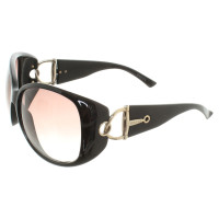 Gucci Sporty stylish sunglasses