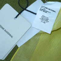 Costume National panno di seta in giallo