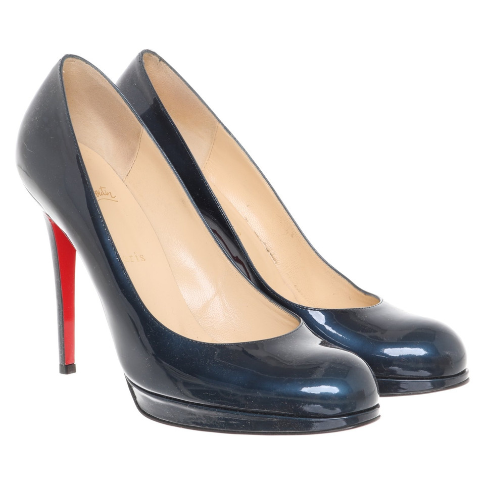 Christian Louboutin pumps in vernice