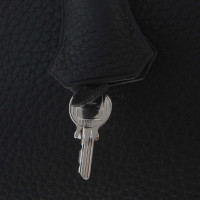 Hermès Birkin Bag 40 aus Leder in Schwarz