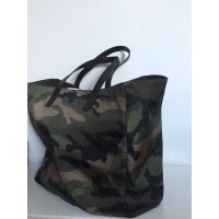 Valentino Garavani Handtasche mit Camouflage-Muster