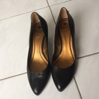 Bally pumps leather