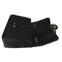 Chanel Classic Flap Bag Jumbo Leather in Black