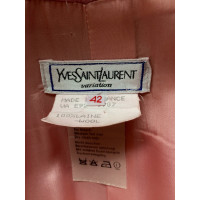 Yves Saint Laurent Coat in roze