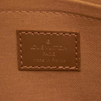Louis Vuitton "Glace Shelton"
