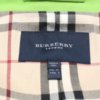 Burberry Jacke/Mantel aus Baumwolle in Grün