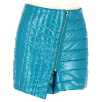 Dkny skirt with quilted pattern