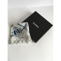 Chanel Tissu avec logo imprimé