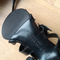 Givenchy Sandaletten in Schwarz