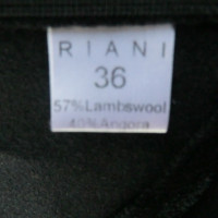 Riani top & skirt in black