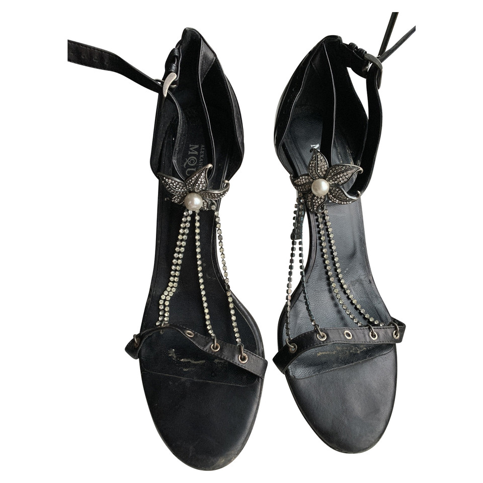 Alexander McQueen Sandals Leather in Black