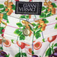 Gianni Versace Pantaloni Capri con stampa di frutta