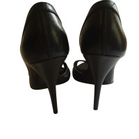 Givenchy Peeptoes in Schwarz
