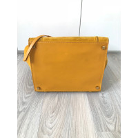 Céline Phantom Luggage Suede in Yellow