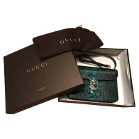 Gucci GG Marmont Crossbody Bag in Grün