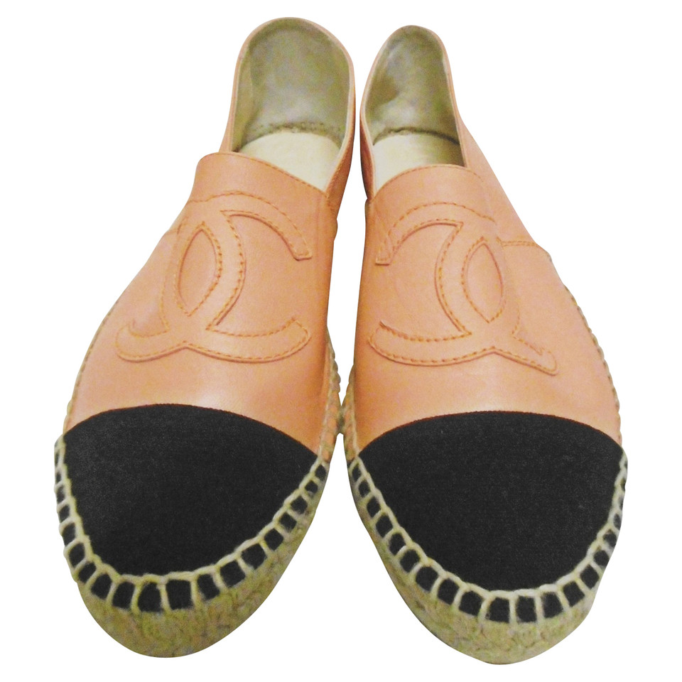 Chanel Slippers/Ballerinas Leather in Nude