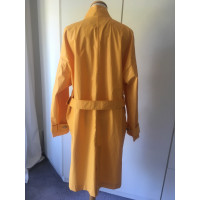 Closed Raincoat in yellow
