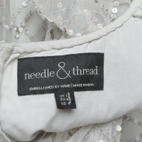 Needle & Thread Robe en Gris