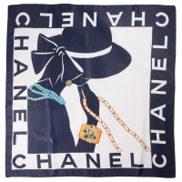 Chanel Seidentuch