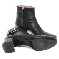 Tod's Black ankle boots; size 42