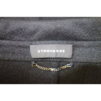 Strenesse Long vest in black