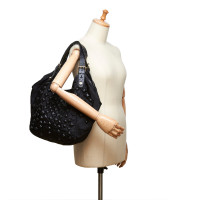 Givenchy Schultertasche mit Nieten-Besatz
