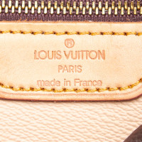 Louis Vuitton "Bucket GM Monogram Canvas"
