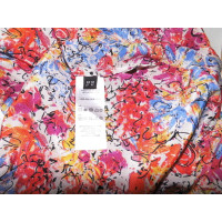 Karl Lagerfeld Robe en soie avec un motif floral