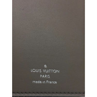 Louis Vuitton "Capucines Wallet Taurillon Leather"