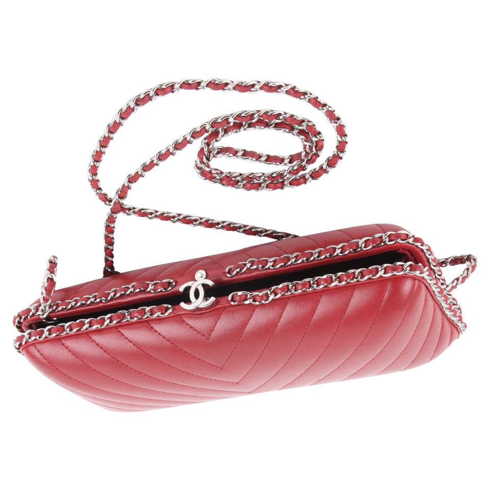 Chanel Clutch aus Leder in Rot