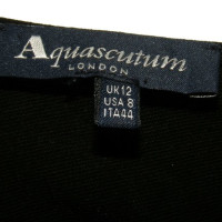 Aquascutum abito