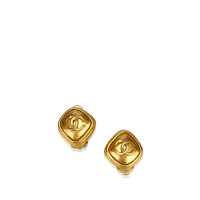 Chanel Clous d&#39;oreilles clipsés dorés