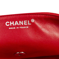 Chanel Classic Flap Bag Medium Leather in Red