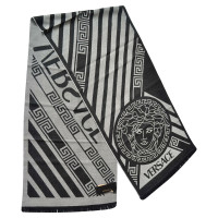Versace Wollen sjaal met patroon