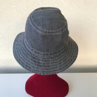 Cerruti 1881 chapeau